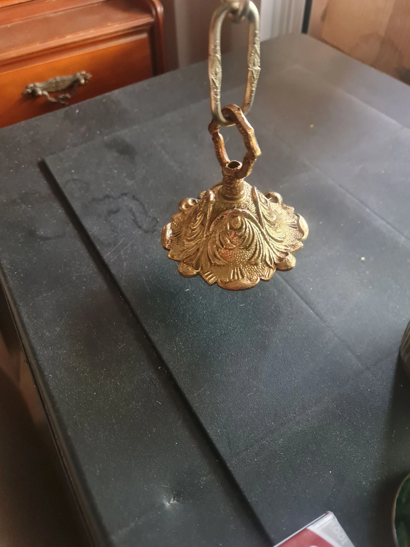 Antigo Rosetão e Corrente Original em Bronze Sólido – Estado Impecável – photo 2